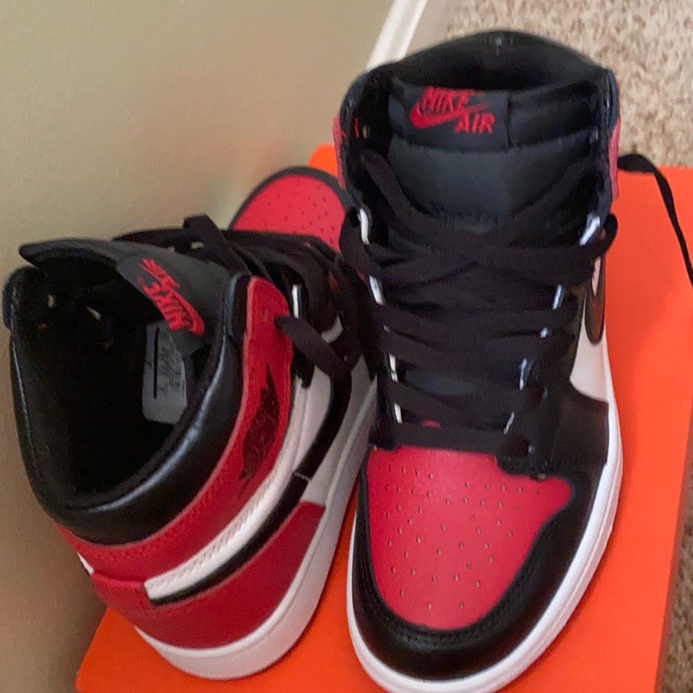 Jordan 1 high bred toe